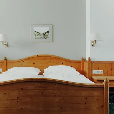 Langwies Genussherberge 호텔 4*