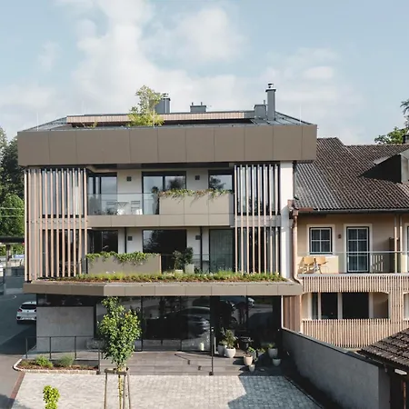 Otel Langwies Genussherberge 4*