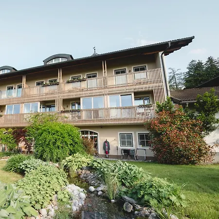 Langwies Genussherberge 호텔 4*