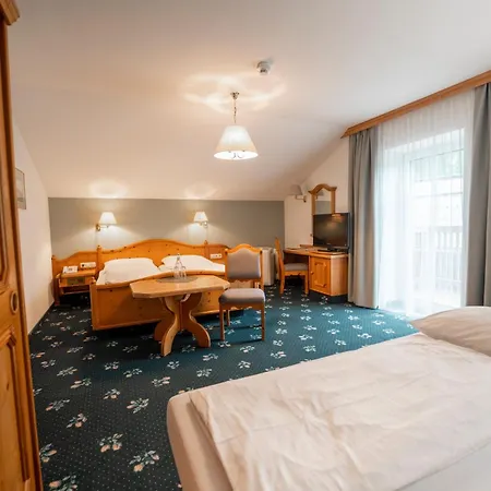 Otel Langwies Genussherberge