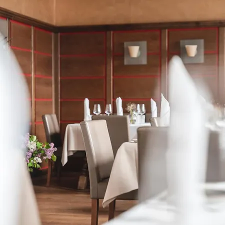 Otel Langwies Genussherberge