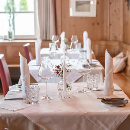 Hotel Langwies Genussherberge 4*