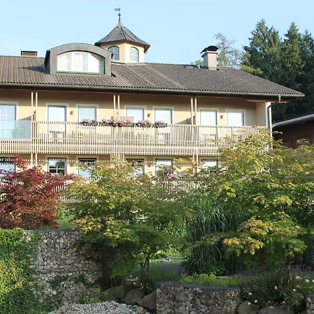 Langwies Genussherberge 호텔